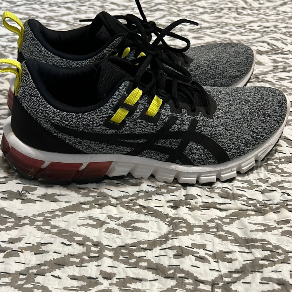 ASICS Women's Black and Gray Running Shoes Size 9